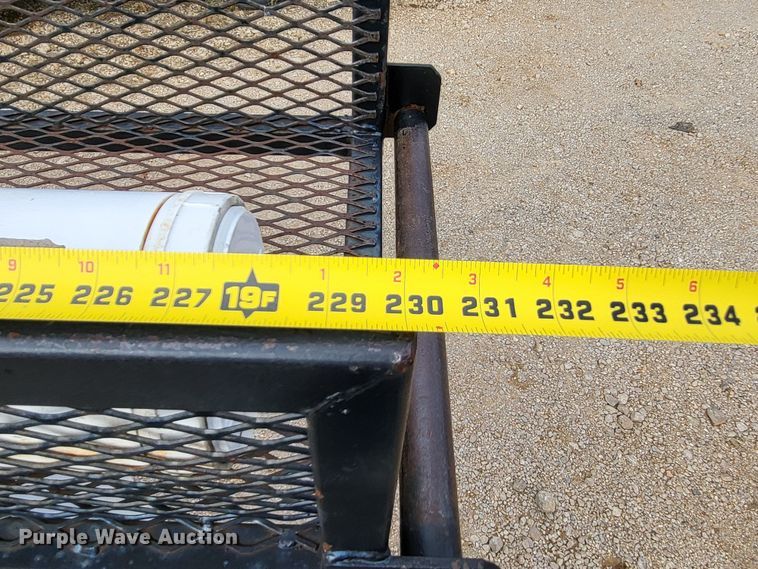 image for item LR9090 2012 Ford F550 Super Duty XL  utility / service truck