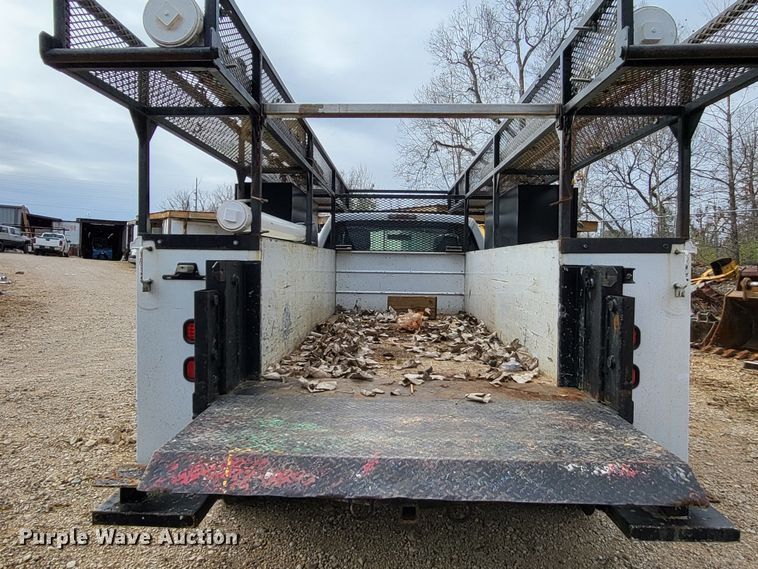 image for item LR9090 2012 Ford F550 Super Duty XL  utility / service truck