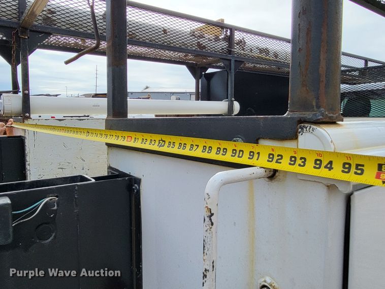 image for item LR9090 2012 Ford F550 Super Duty XL  utility / service truck