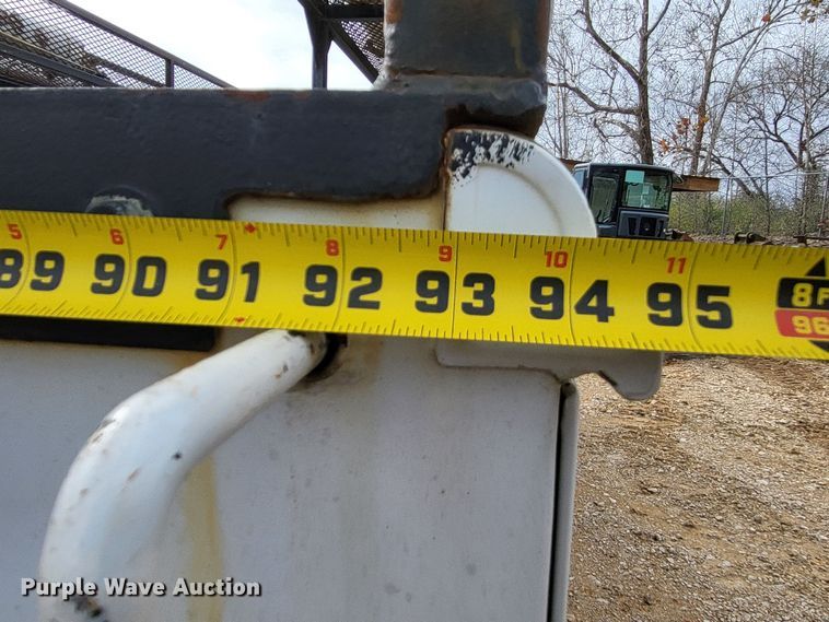 image for item LR9090 2012 Ford F550 Super Duty XL  utility / service truck