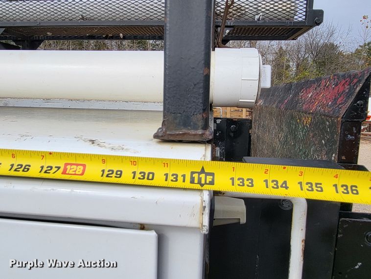 image for item LR9090 2012 Ford F550 Super Duty XL  utility / service truck