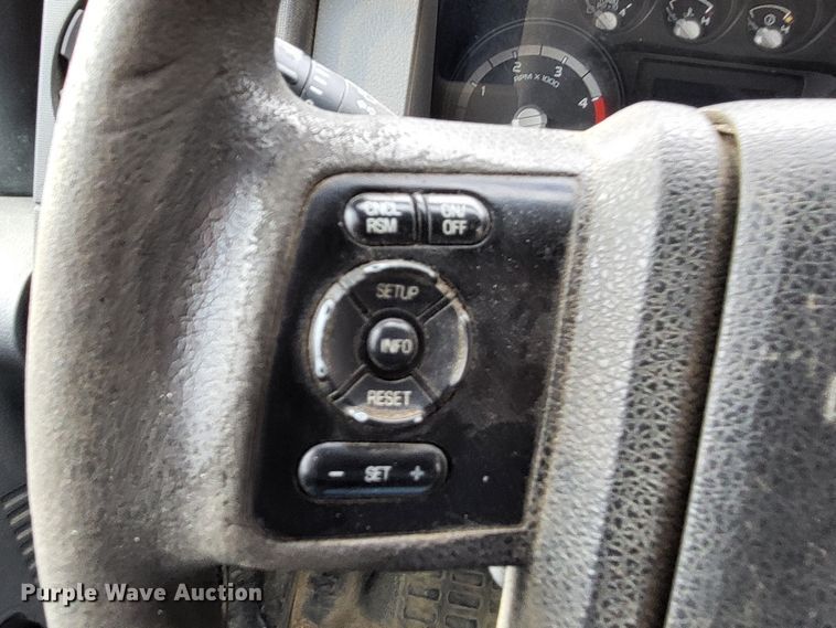 image for item LR9090 2012 Ford F550 Super Duty XL  utility / service truck