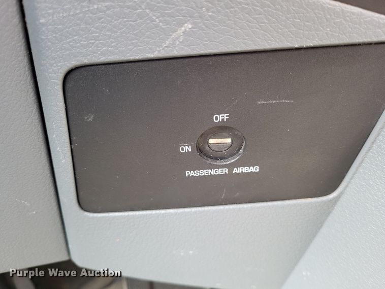 image for item LR9090 2012 Ford F550 Super Duty XL  utility / service truck