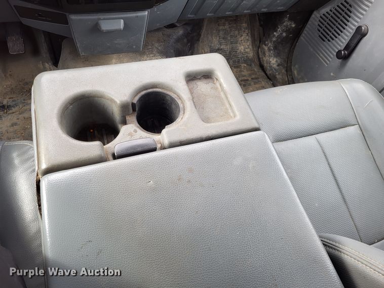 image for item LR9090 2012 Ford F550 Super Duty XL  utility / service truck