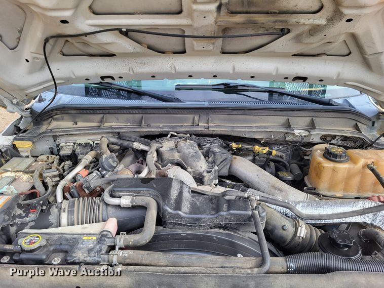 image for item LR9090 2012 Ford F550 Super Duty XL  utility / service truck