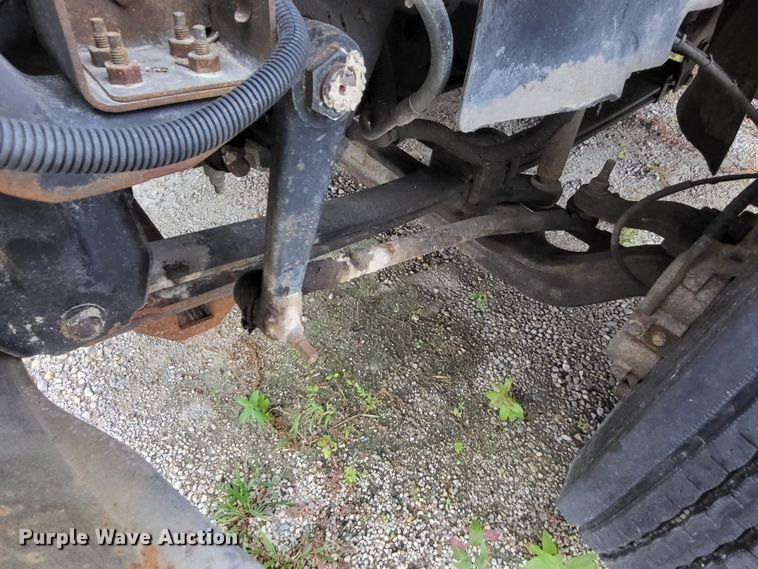 image for item LR9095 2003 Chevrolet C5500  flatbed truck