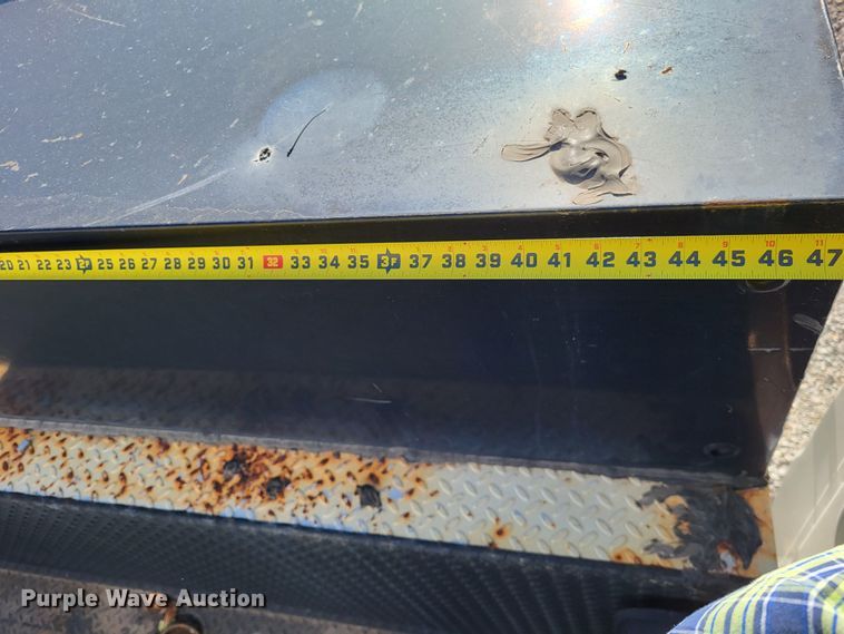 image for item LR9101 2005 GMC C5500  utility / service truck