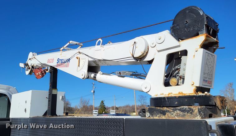 image for item LR9101 2005 GMC C5500  utility / service truck