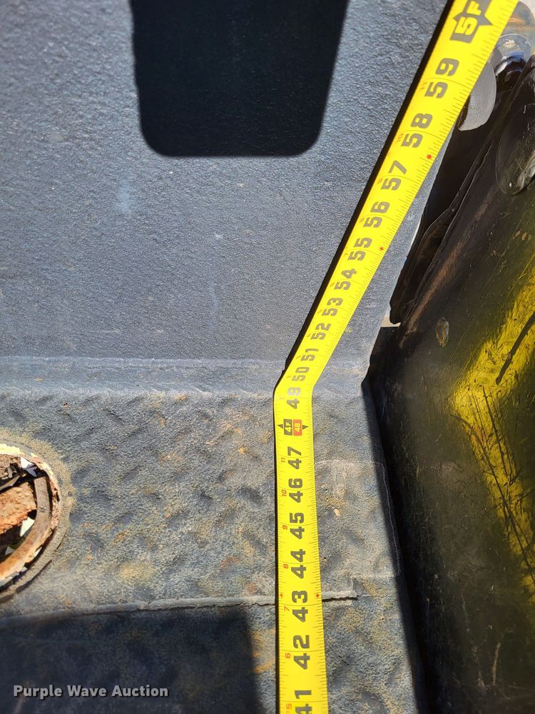 image for item LR9101 2005 GMC C5500  utility / service truck