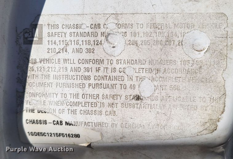 image for item LR9101 2005 GMC C5500  utility / service truck