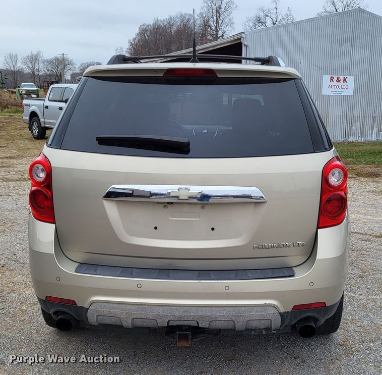 image for item LR9132 2010 Chevrolet Equinox LTZ  SUV