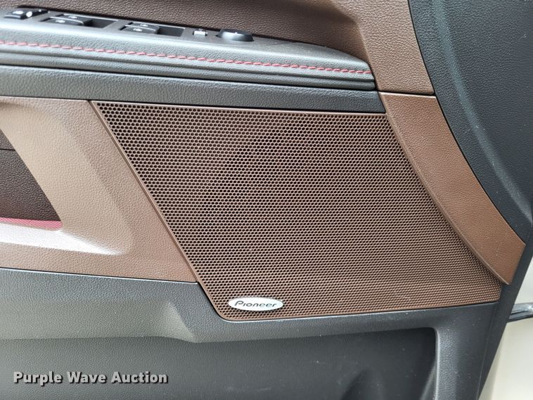 image for item LR9132 2010 Chevrolet Equinox LTZ  SUV