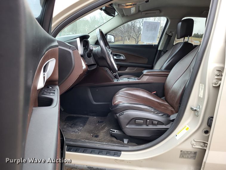 image for item LR9132 2010 Chevrolet Equinox LTZ  SUV