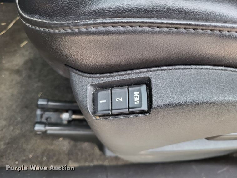 image for item LR9132 2010 Chevrolet Equinox LTZ  SUV