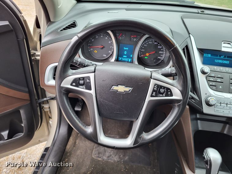 image for item LR9132 2010 Chevrolet Equinox LTZ  SUV