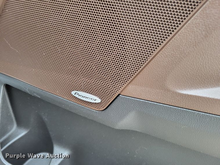 image for item LR9132 2010 Chevrolet Equinox LTZ  SUV