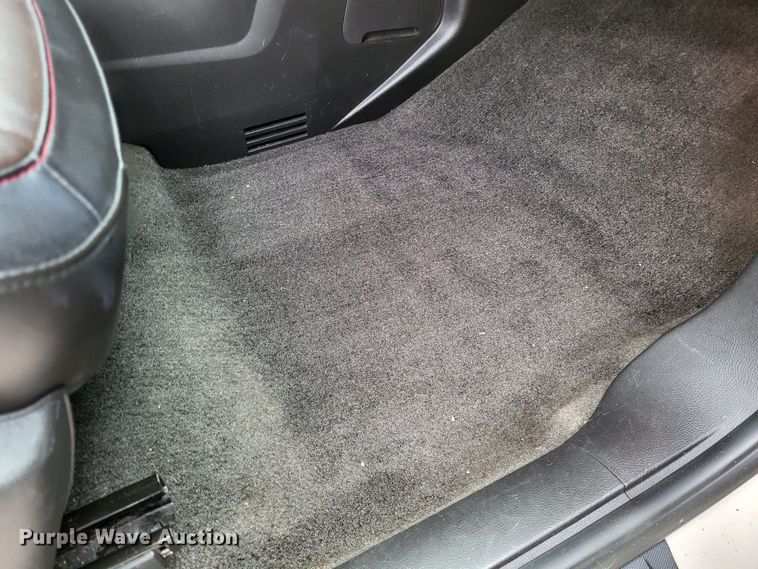 image for item LR9132 2010 Chevrolet Equinox LTZ  SUV