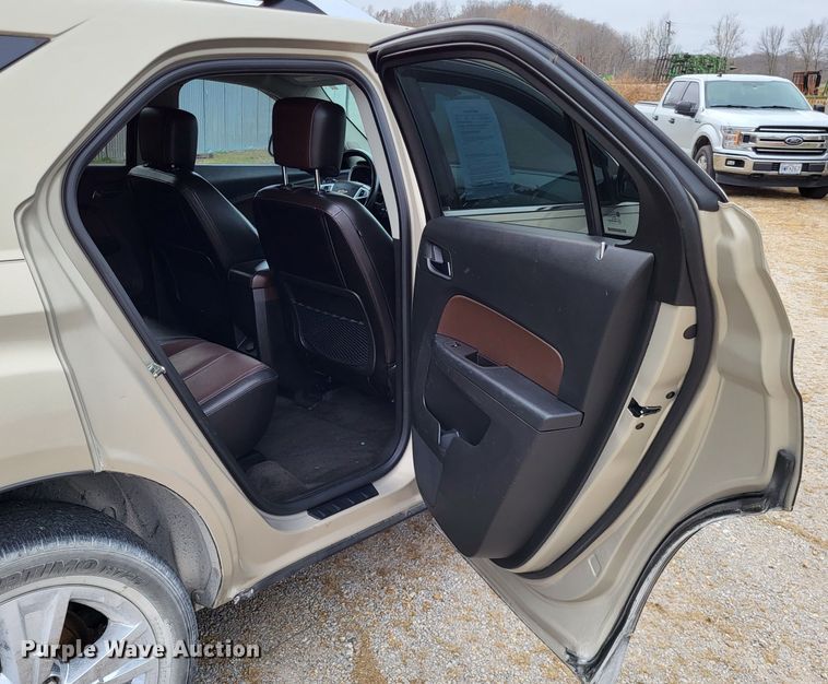 image for item LR9132 2010 Chevrolet Equinox LTZ  SUV