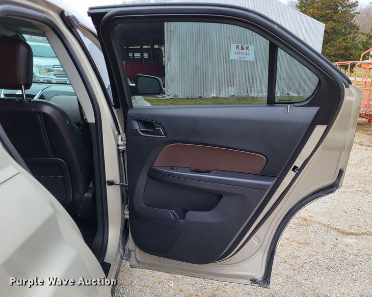 image for item LR9132 2010 Chevrolet Equinox LTZ  SUV