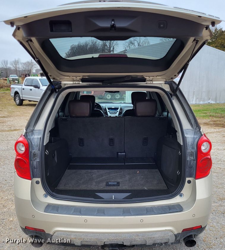 image for item LR9132 2010 Chevrolet Equinox LTZ  SUV