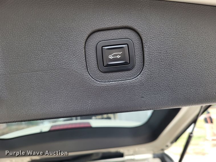 image for item LR9132 2010 Chevrolet Equinox LTZ  SUV