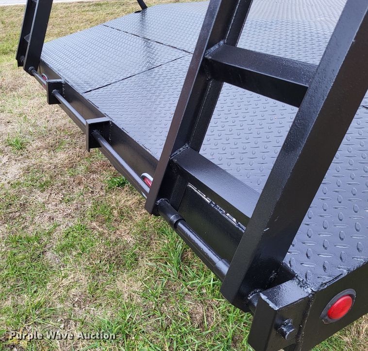 image for item LR9134 1994 Shop built  equipment trailer