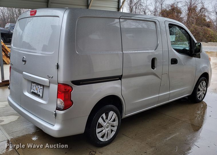 image for item LR9137 2015 Nissan NV200 SV  van