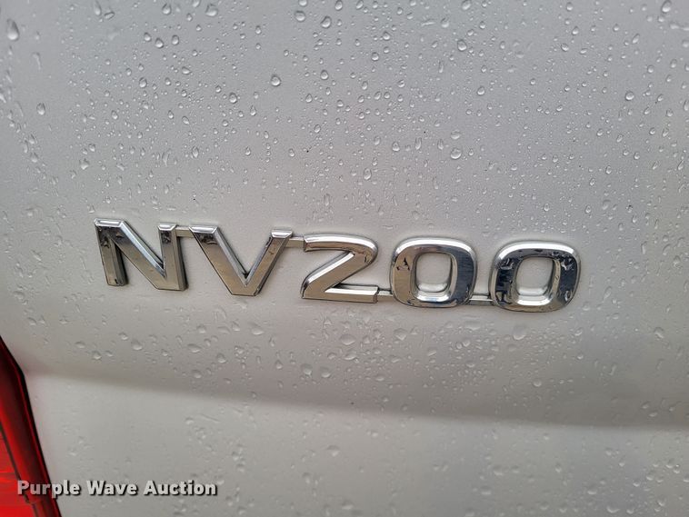 image for item LR9137 2015 Nissan NV200 SV  van