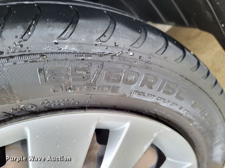 image for item LR9137 2015 Nissan NV200 SV  van