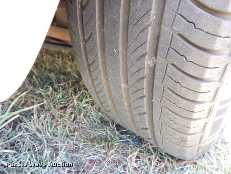 image for item LU9657 2004 Chrysler Town & Country Limited  van