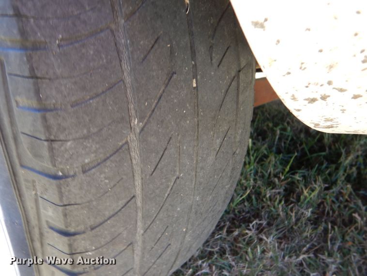 image for item LU9657 2004 Chrysler Town & Country Limited  van