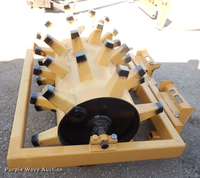 image for item LY9165 Skid steer sheepsfoot roller