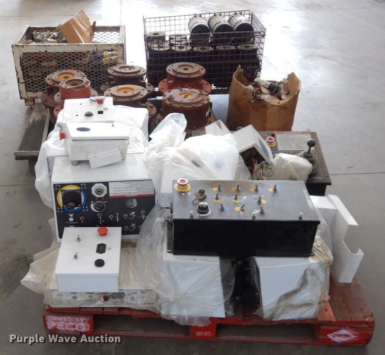 image for item LY9200 Snorkelift  lift parts