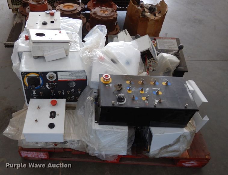 image for item LY9200 Snorkelift  lift parts