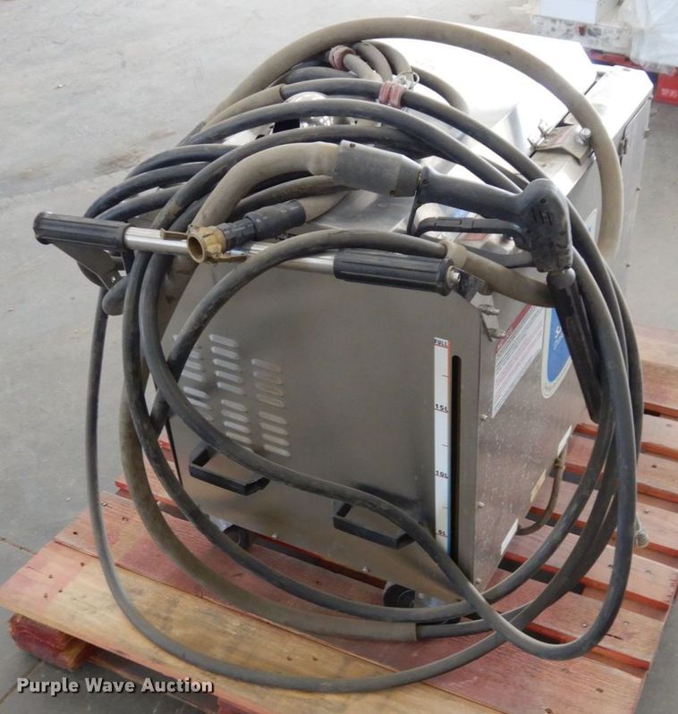 image for item LY9201 2010 Steamjet SJI 8000D  steam cleaner