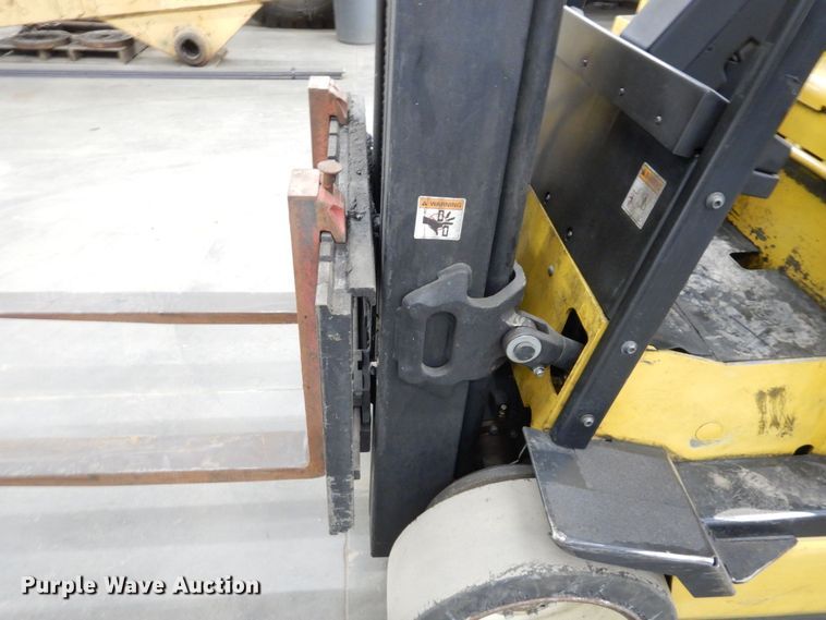 image for item LY9246 Yale ERC065RGN48TE098  forklift