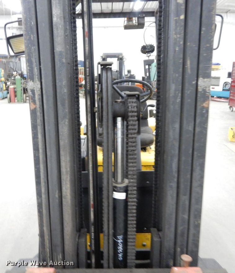 image for item LY9246 Yale ERC065RGN48TE098  forklift