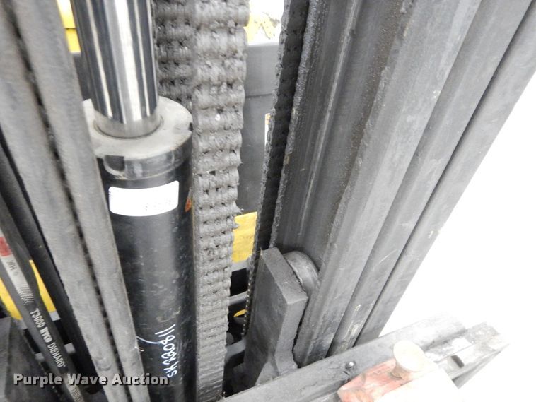 image for item LY9246 Yale ERC065RGN48TE098  forklift