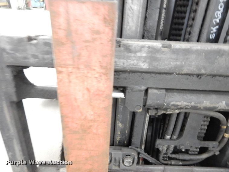 image for item LY9246 Yale ERC065RGN48TE098  forklift