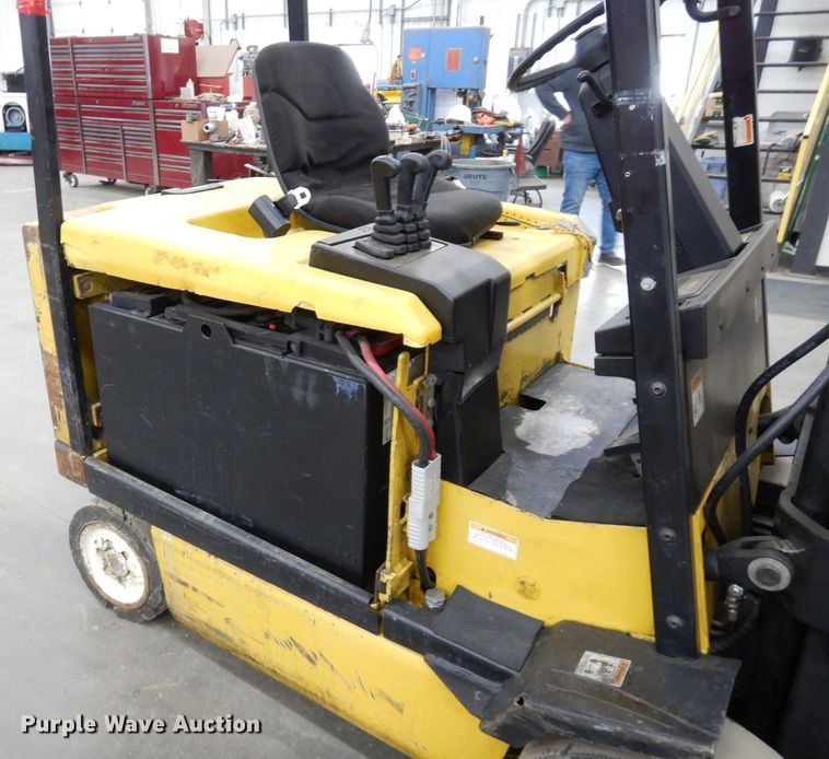 image for item LY9246 Yale ERC065RGN48TE098  forklift