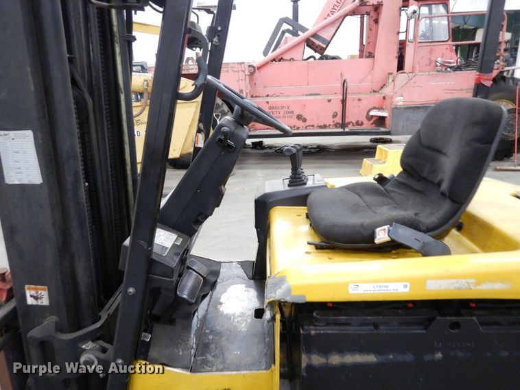 image for item LY9246 Yale ERC065RGN48TE098  forklift
