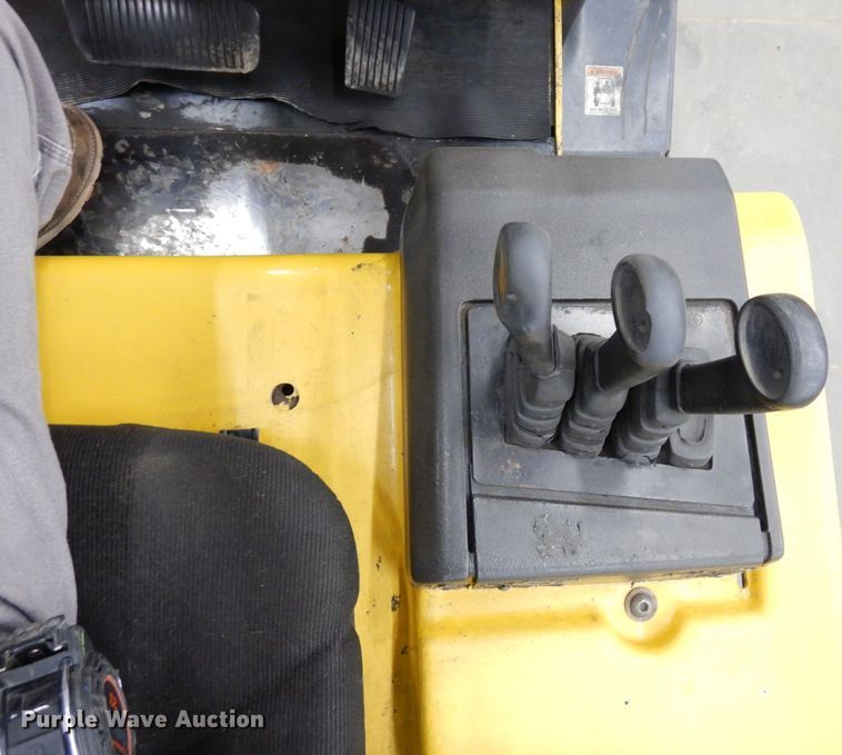 image for item LY9246 Yale ERC065RGN48TE098  forklift
