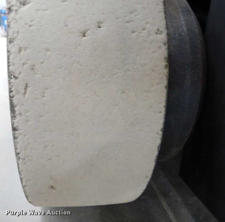 image for item LY9246 Yale ERC065RGN48TE098  forklift