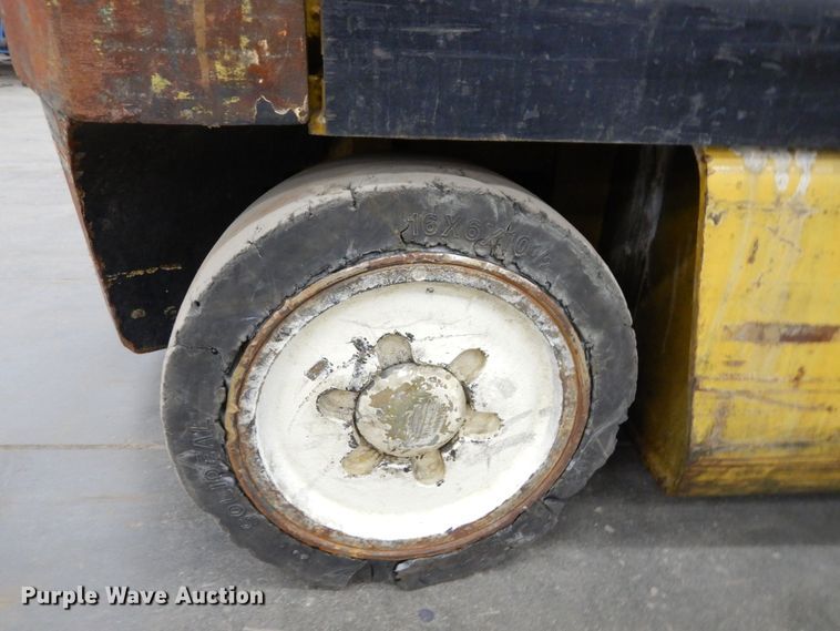 image for item LY9246 Yale ERC065RGN48TE098  forklift