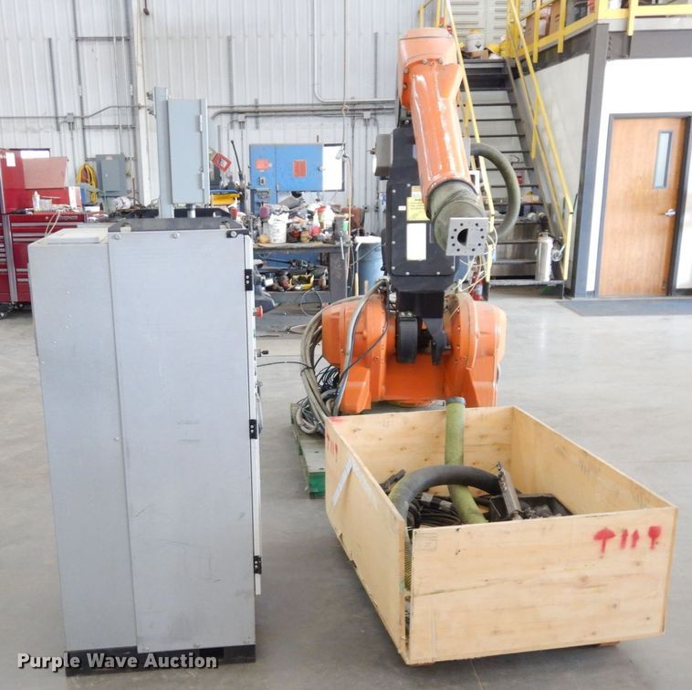 image for item LY9265 ABB AS Robotics T00F11B13V13H13  painting robot