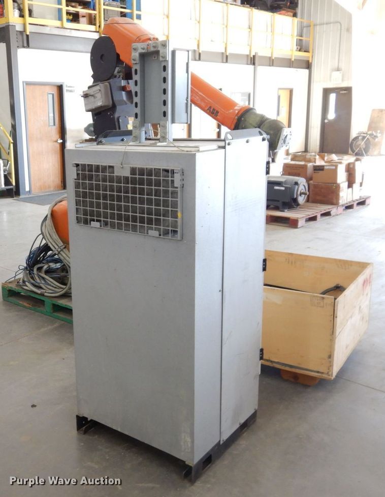 image for item LY9265 ABB AS Robotics T00F11B13V13H13  painting robot