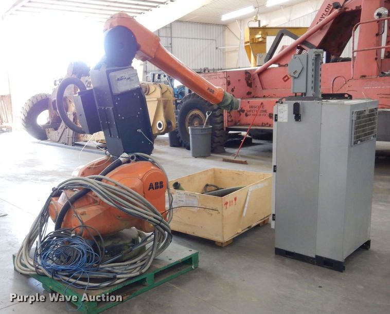 image for item LY9265 ABB AS Robotics T00F11B13V13H13  painting robot