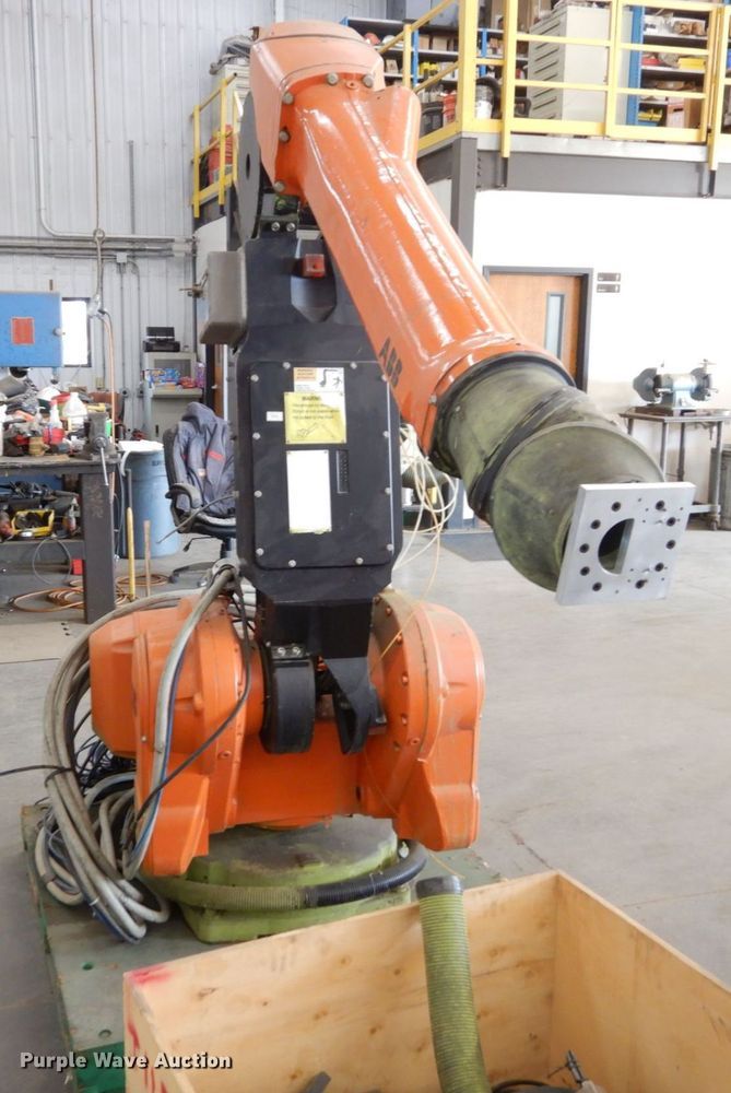 image for item LY9265 ABB AS Robotics T00F11B13V13H13  painting robot