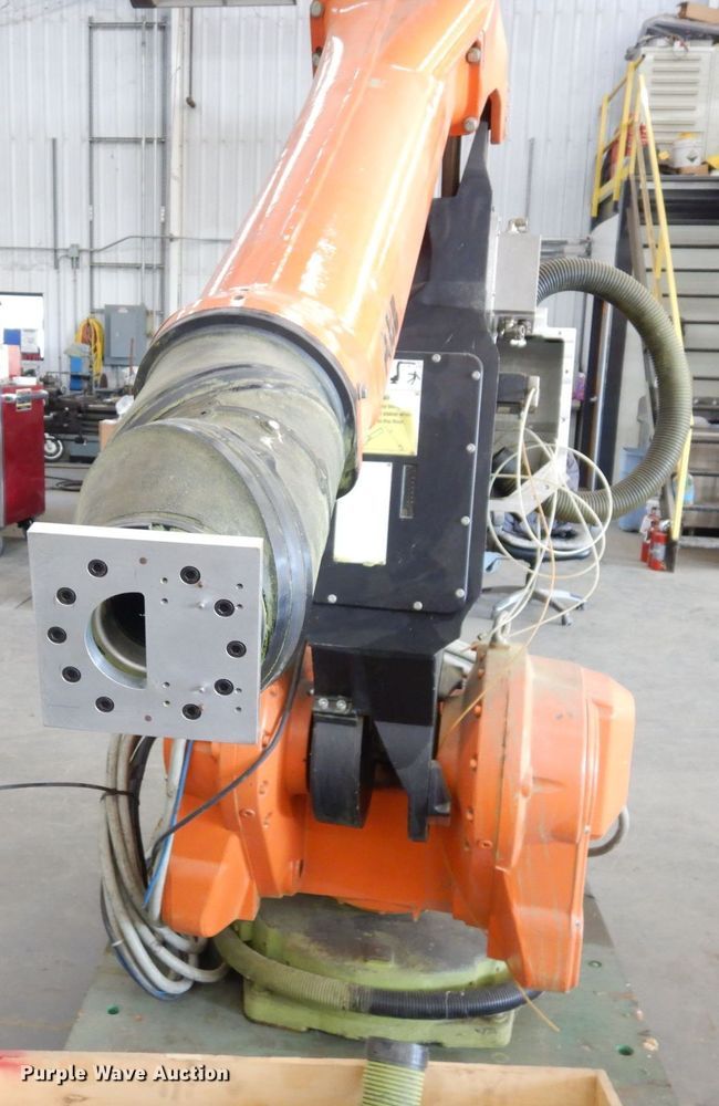 image for item LY9265 ABB AS Robotics T00F11B13V13H13  painting robot