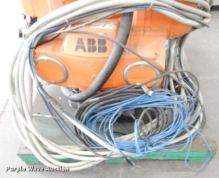 image for item LY9265 ABB AS Robotics T00F11B13V13H13  painting robot